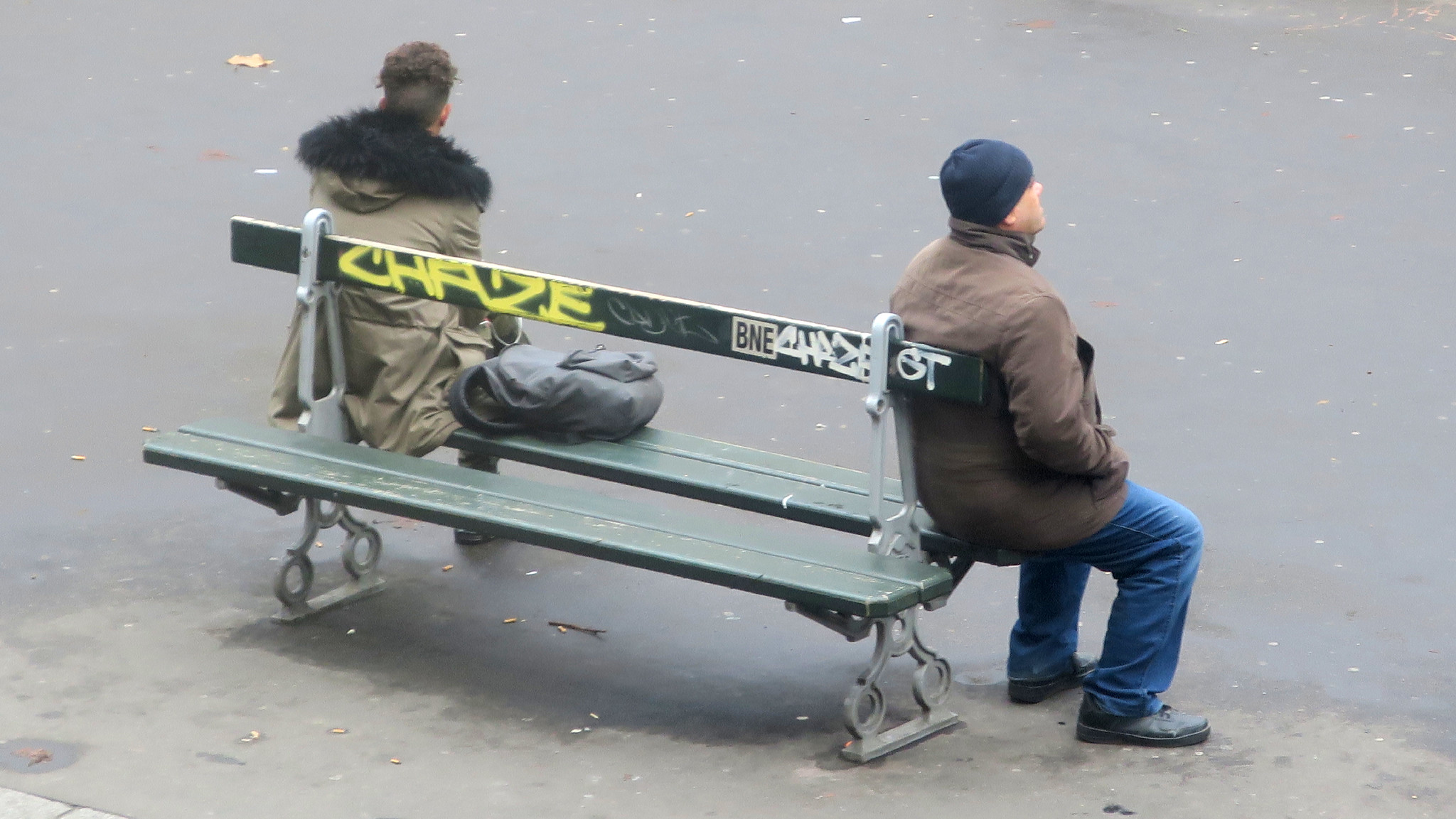 #194/ Sur le banc (4), par Pierre Ménard