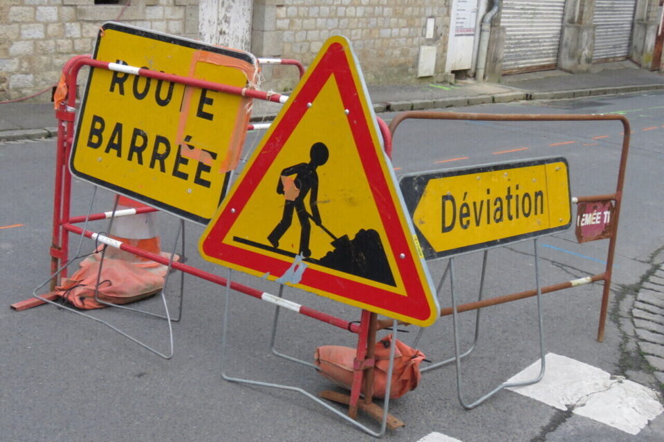 #235/ Dévier, par Christine Lapostolle