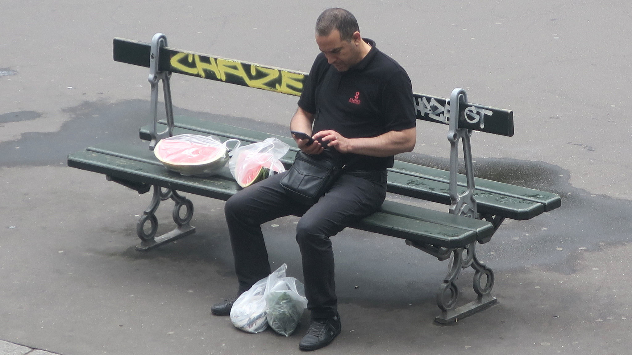 #289/ Sur le banc (16), par Pierre Ménard